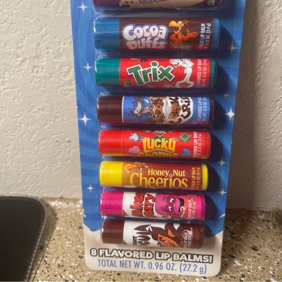 Lip Balm - 8 Pack Candy Flavored Cereal - General Mills - Picture 3 of 7